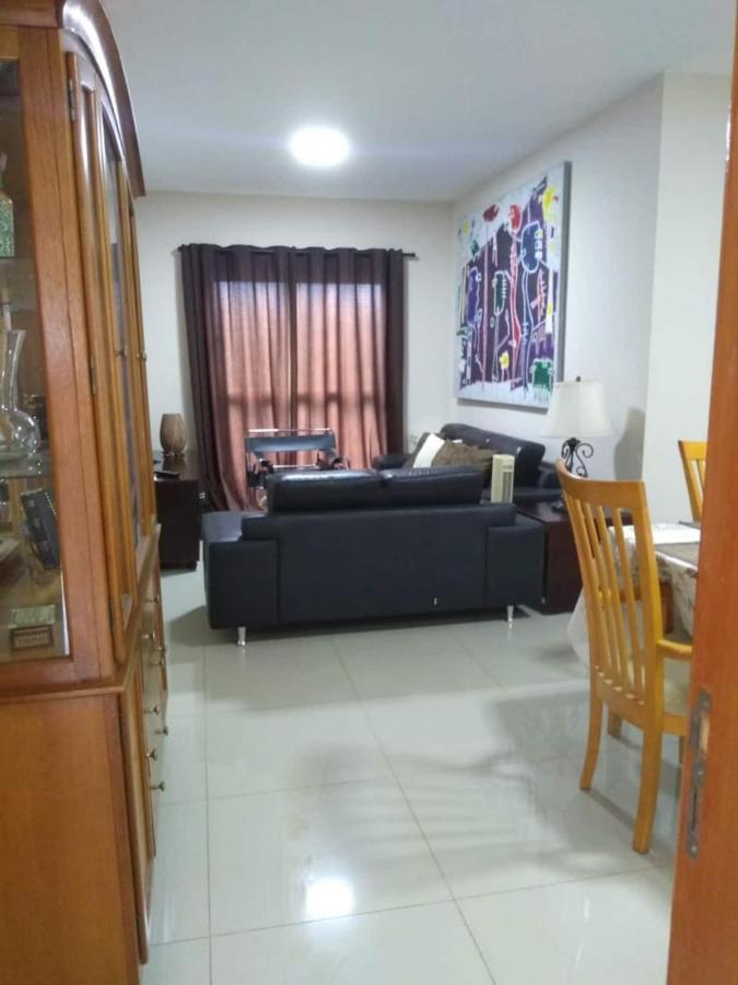 Apto Inteiro Seguro E Confortavel Com Piscina Anápolis المظهر الخارجي الصورة